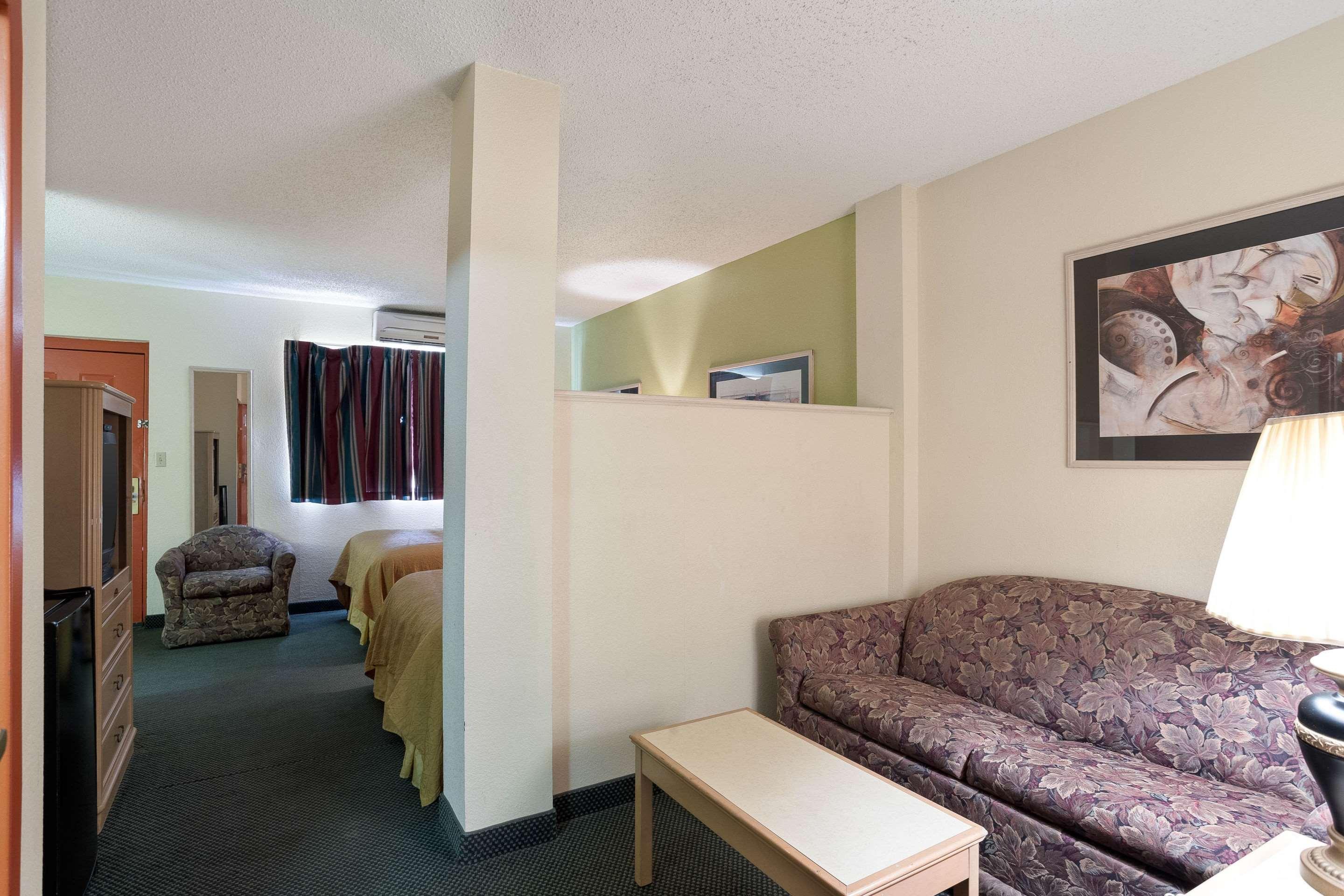 Quality Inn & Suites Paragould Bagian luar foto
