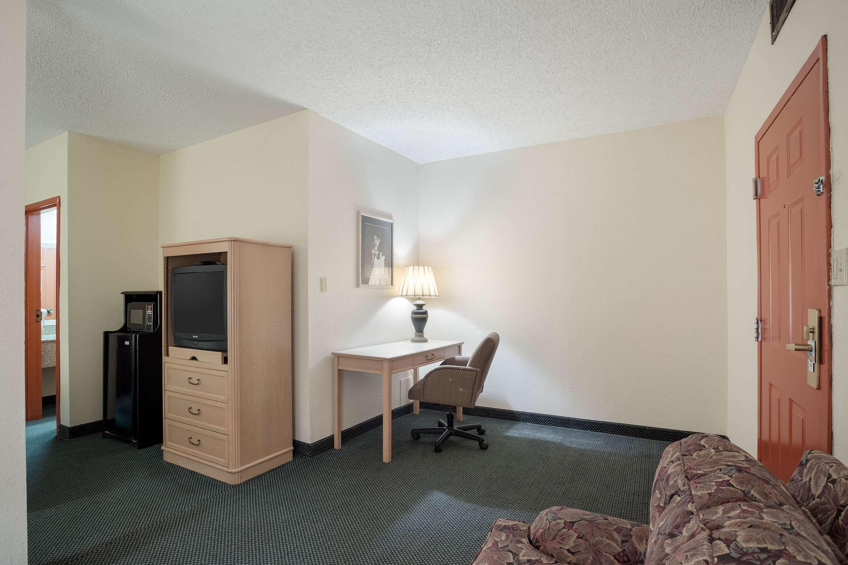 Quality Inn & Suites Paragould Bagian luar foto