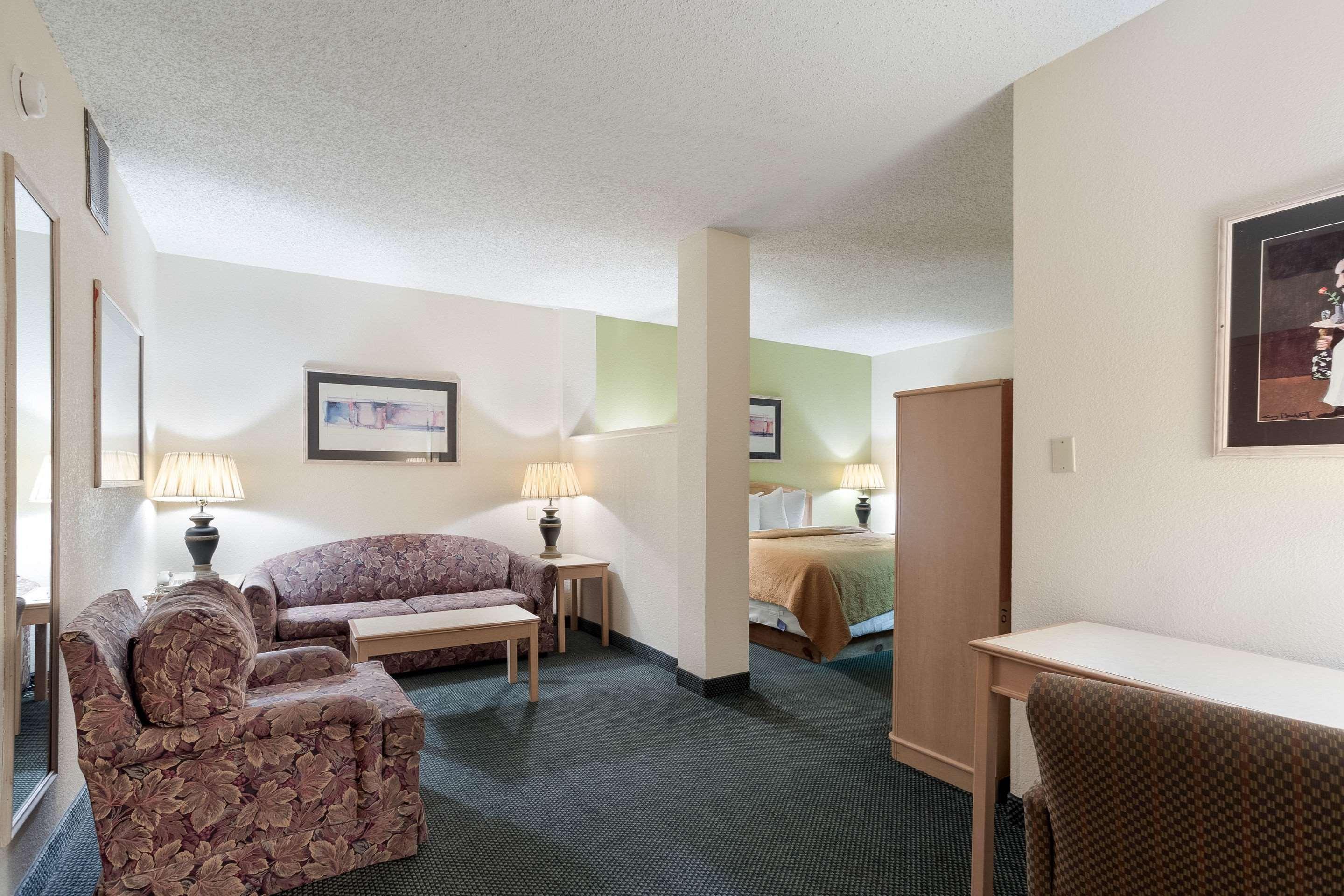 Quality Inn & Suites Paragould Bagian luar foto