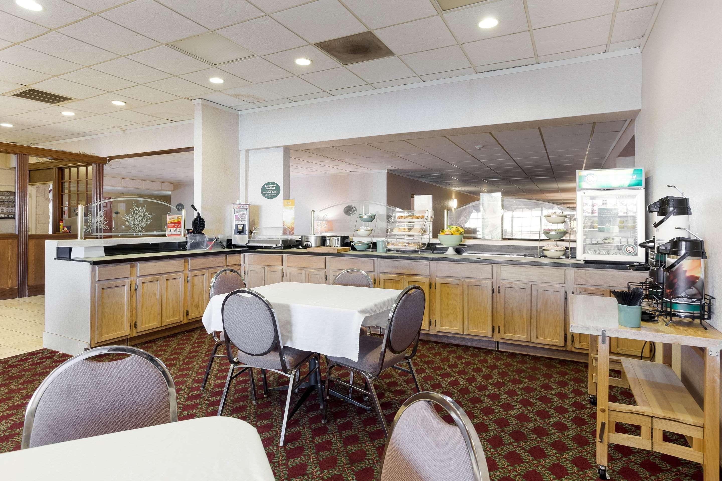 Quality Inn & Suites Paragould Bagian luar foto
