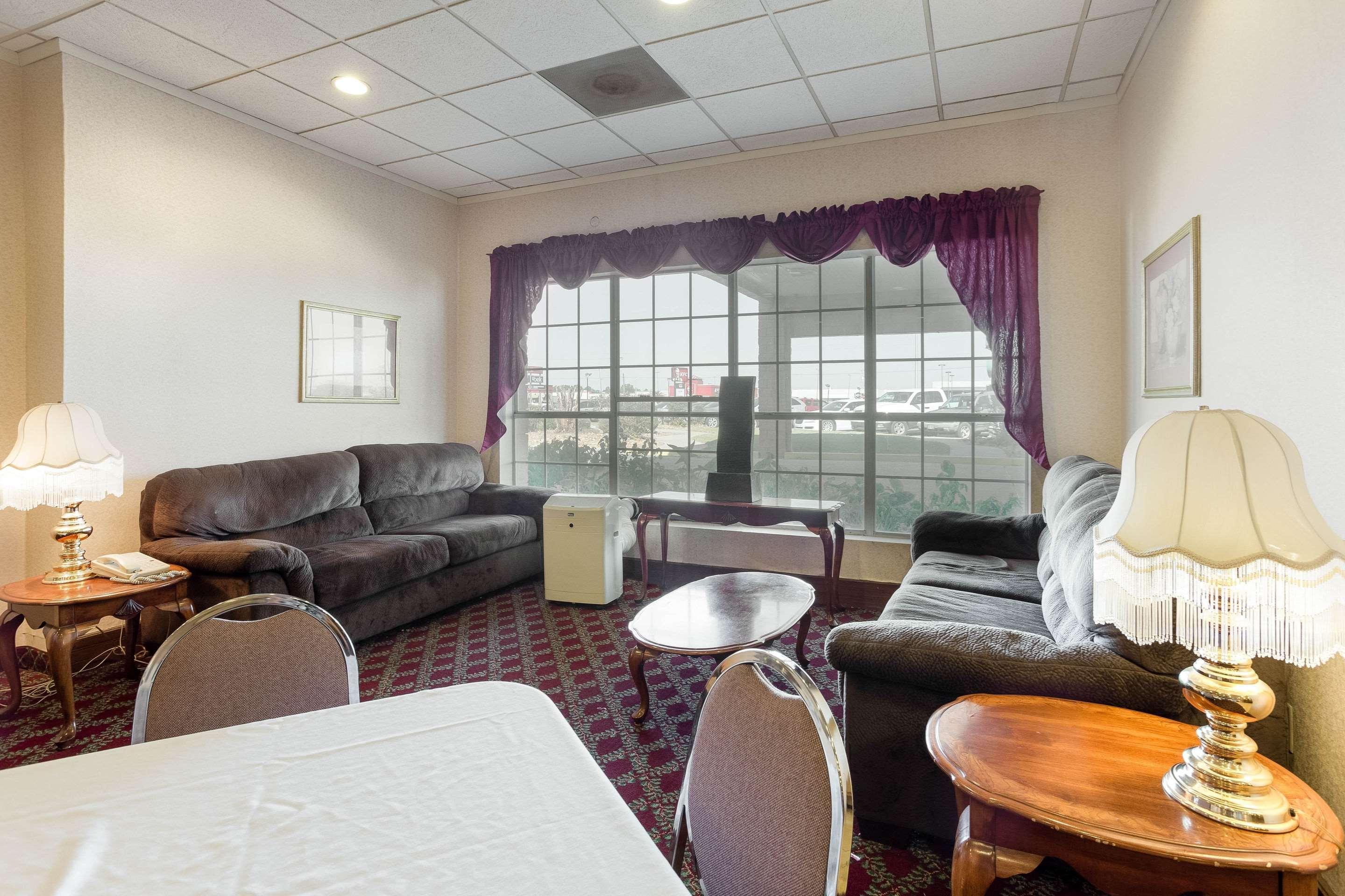 Quality Inn & Suites Paragould Bagian luar foto