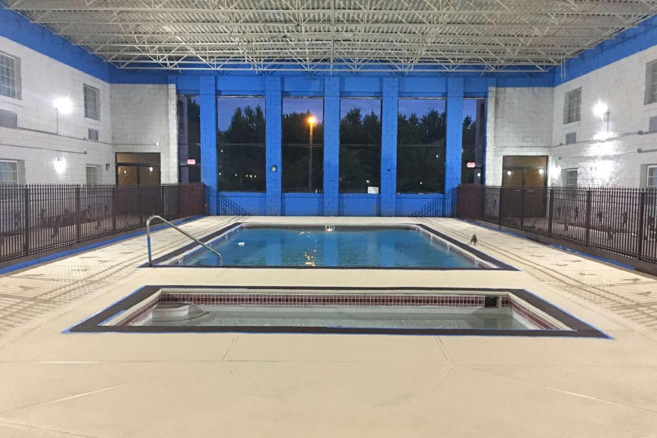 Quality Inn & Suites Paragould Bagian luar foto